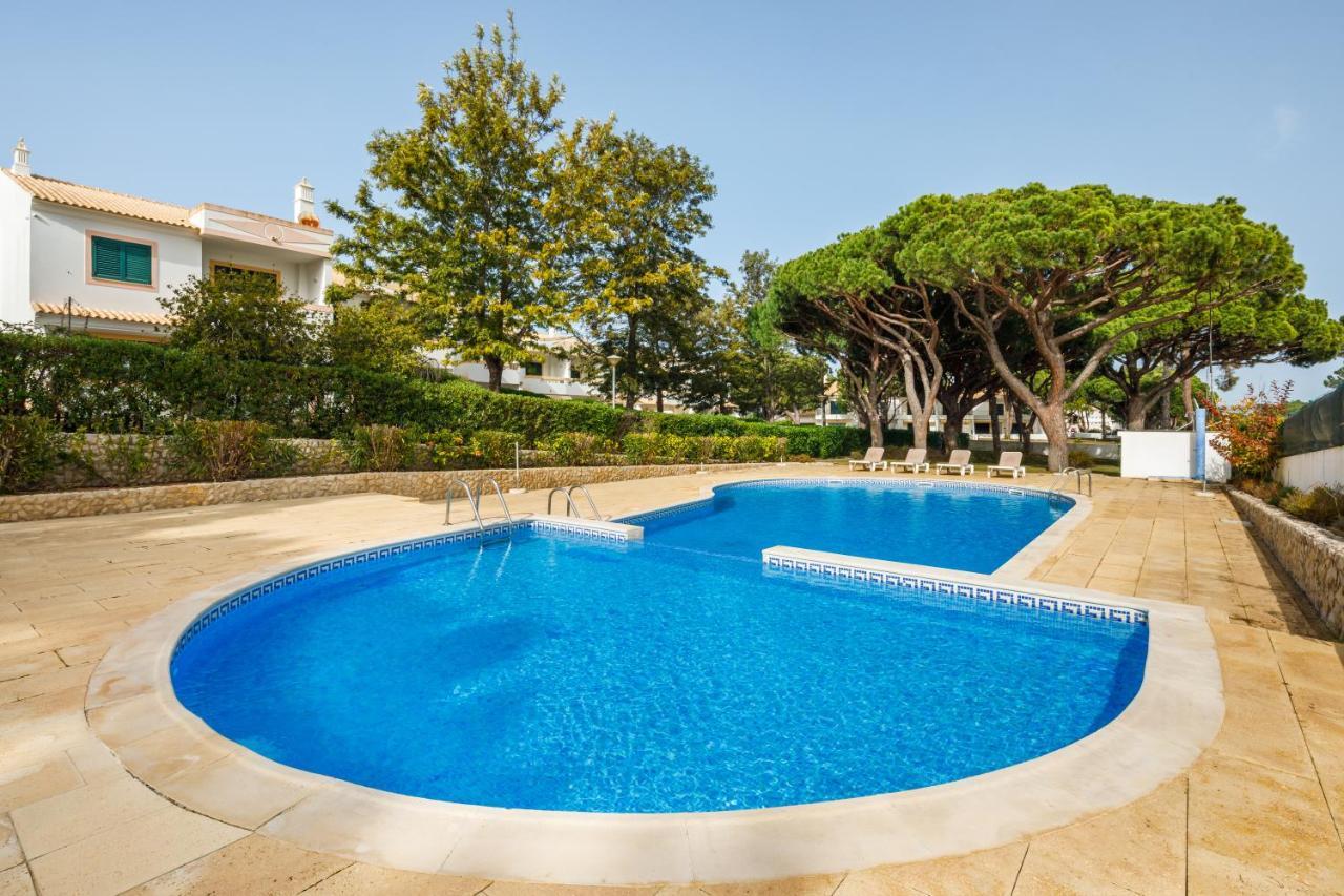 Falesia Beach Villa By The Portuguese Butler ออยุส ดิ อากวา ภายนอก รูปภาพ