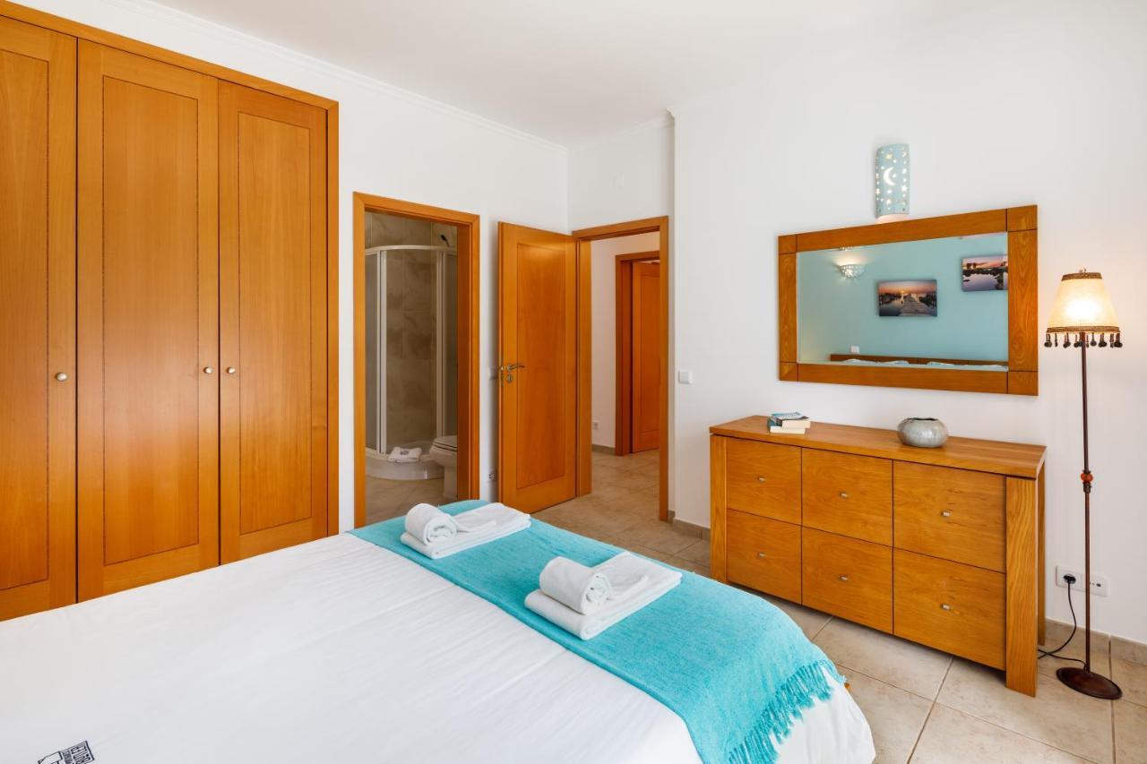 Falesia Beach Villa By The Portuguese Butler ออยุส ดิ อากวา ภายนอก รูปภาพ
