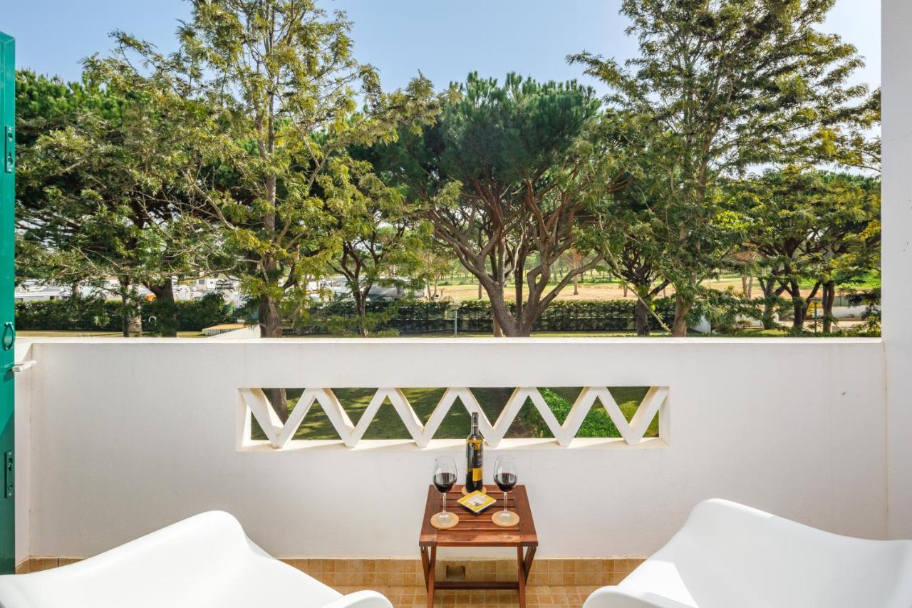 Falesia Beach Villa By The Portuguese Butler ออยุส ดิ อากวา ภายนอก รูปภาพ