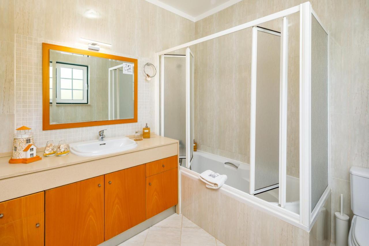 Falesia Beach Villa By The Portuguese Butler ออยุส ดิ อากวา ภายนอก รูปภาพ