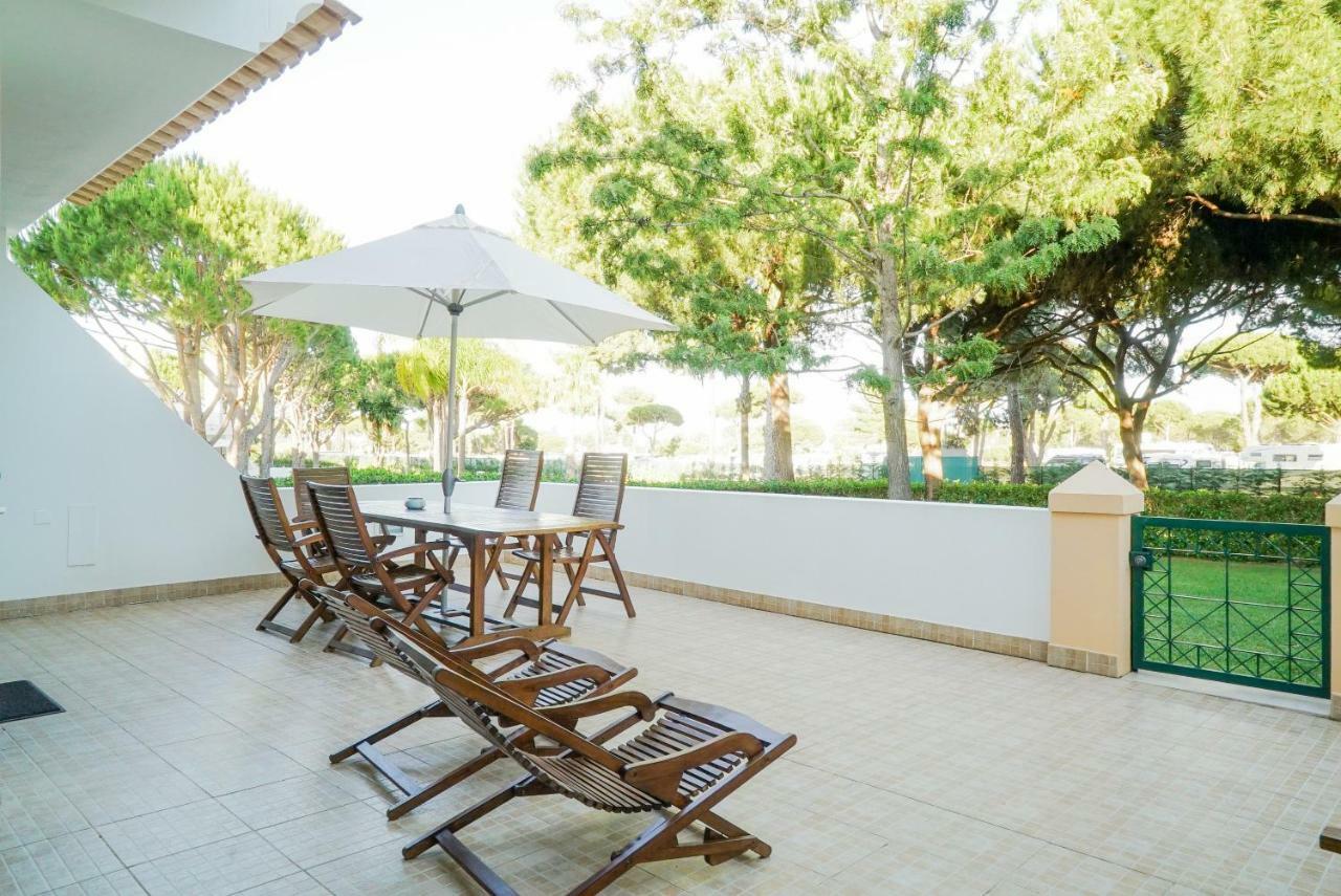 Falesia Beach Villa By The Portuguese Butler ออยุส ดิ อากวา ภายนอก รูปภาพ